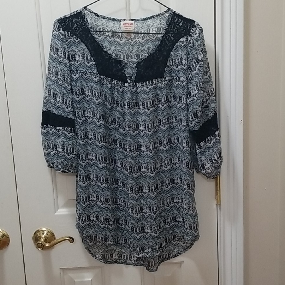 3/$6 Mossimo sheer blouse sz M